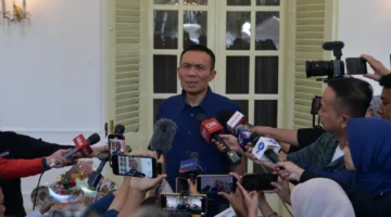 Rismon Akui Keaslian Ijazah Presiden Ke-7 RI Joko Widodo dan  Wapres RI Gibran